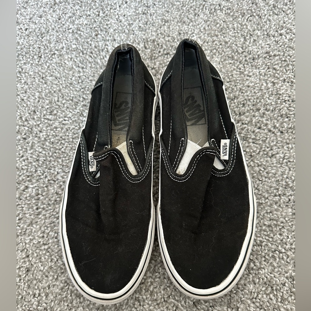 Black slip on vans size W7.5 - Picture 1 of 5